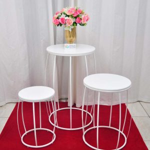 Trio Mesa Garden em Metal com tampo branco redondo Pegue e Monte