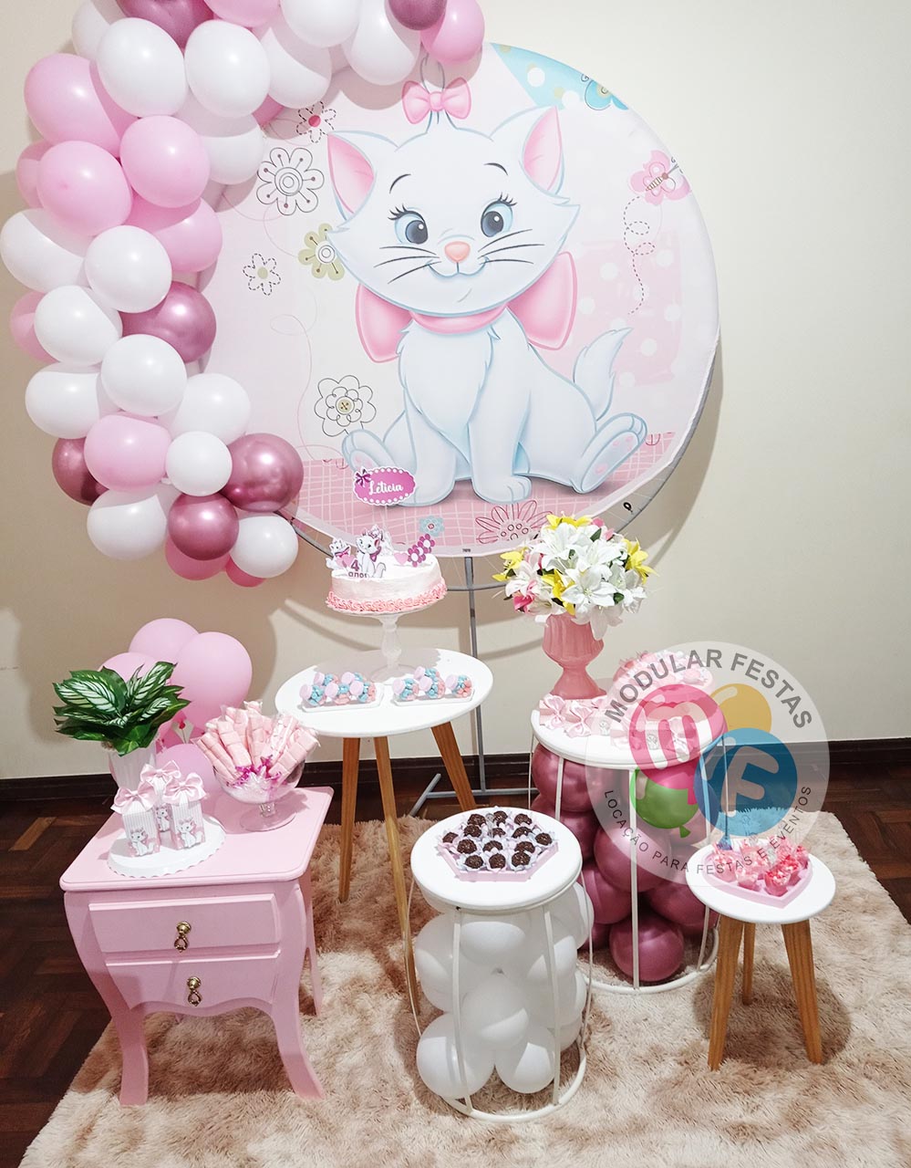 Conjunto Kit Painel Trio Cilindro Gatinha Marie Tecido - BemChique - Kit  Decoração de Festa - Magazine Luiza